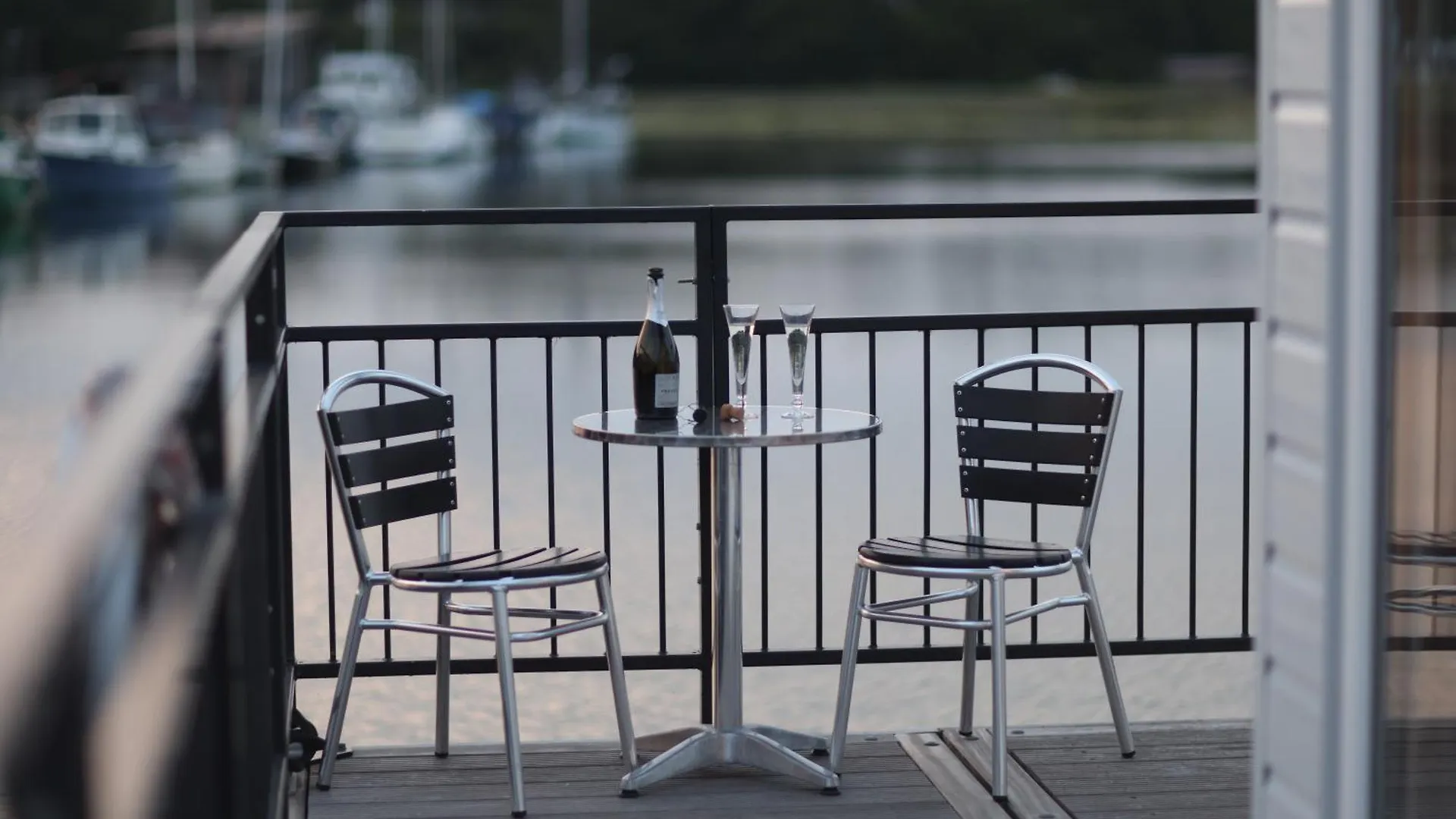 Mercury Yacht Harbour And Holiday Park Bursledon 0*,